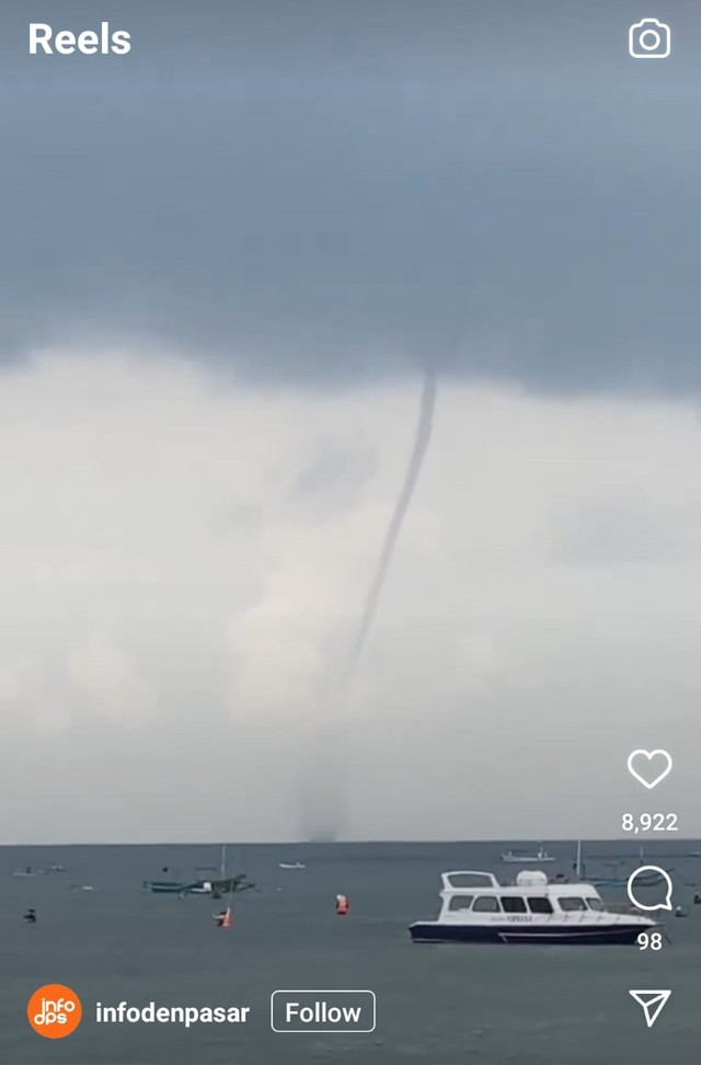 Fenomena waterspout yang diunggah di media sosial - IST