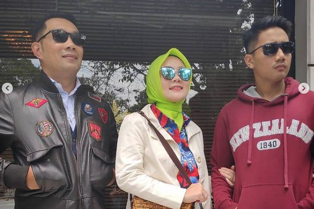 Ridwan Kamil bersama istrinya, Atalia dan anak sulung Emmeril Khan Mumtadz. Foto: Instagram/@ridwankamil