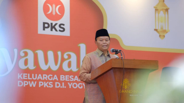 Wakil Ketua Majelis Syuro PKS, Hidayat Nur Wahid. Foto: istimewa.