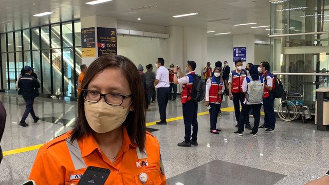 VP Corporate Secretary PT KAI Commuter, Anne Purba di Stasiun Manggarai, Jakarta Selatan, Senin (30/5/2022). Foto: Nugroho GN/kumparan