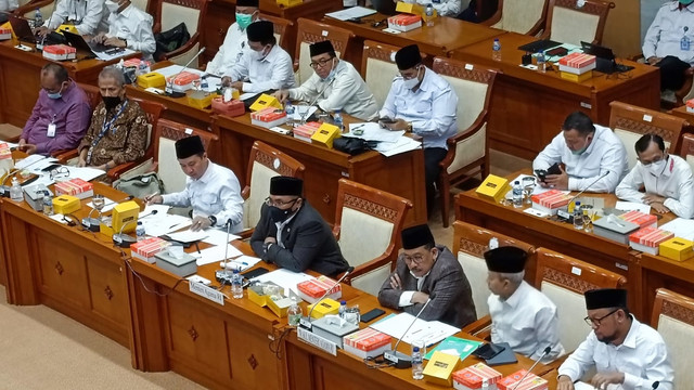 Rapat Haji Komisi VIII dan Menag Gus Yaqut, Senin (30/5/2022). Foto: Annisa Thahira Madina/kumparan