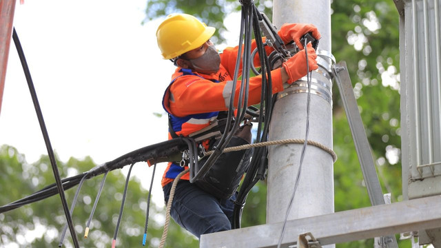 Ilustrasi pelayanan PLN. Foto: PLN
