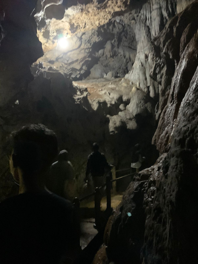 Kondisi dalam Goa Kiskendo. Sumber foto : Dokumen pribadi