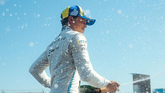 Pebalap Formula E berdarah Indonesia, Nyck de Vries. Foto: Instagram/@nyckdevries