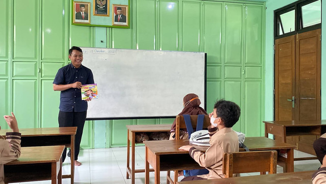 Keren! Dosen KPI UMY Teguhkan Gerakan Literasi Sekolah Melalui Kampus Mengajar 