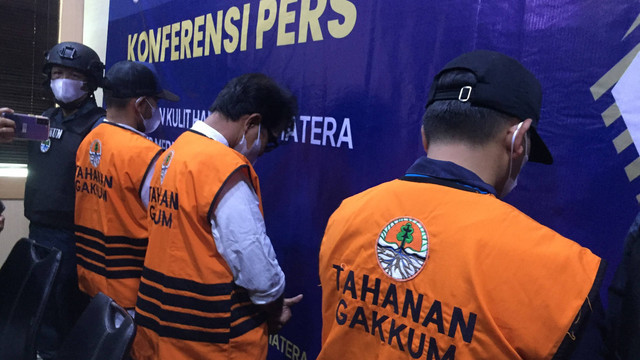 Konpers kasus penjualan kulit harimau di Mapolda Aceh, Jumat (3/6). Foto: Zuhri Noviandi/kumparan