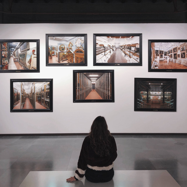 Rute Busway ke Museum Nasional, Foto: unsplash/Klaudia Piaskowska