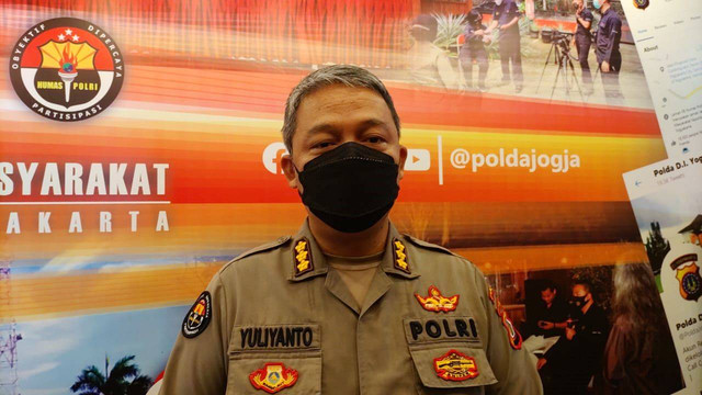 Kabid Humas Polda DIY Kombes Pol Yuliyanto di Polda DIY, Senin (6/6/2022). Foto: Arfiansyah Panji Purnandaru/kumparan