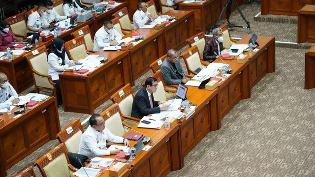 Menkumham Yasonna H. Laoly rapat kerja (raker) bersama Komisi III DPR RI di Gedung Nusantara III, Komplek Parlemen, Senayan, Jakarta, Senin (6/6).  Foto: DJKI Kemenkumham