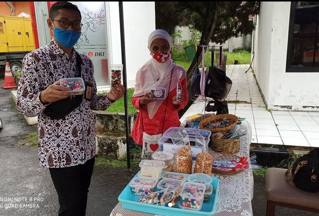 Ilustrasi Foto UMKM Sebagai Salah Satu Contoh Ibu-Ibu Berbisnis. Sumber : Dokumen Pribadi