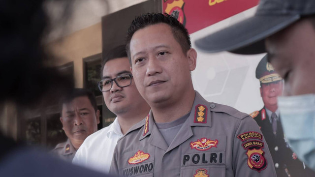 Kapolresta Bandung Kombes Kusworo Wibowo saat konpers terkait penangkapan geng motor, Selasa (7/6/2022). Foto: Dok. Istimewa