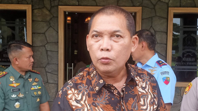 Wakil Wali Kota Solo, Teguh Prakosa, usai rapat koordinasi di Makorem 074/Solo, Rabu (08/06/2022). FOTO: Agung Santoso