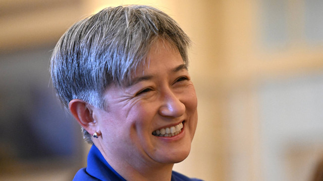 Menteri Luar Negeri Australia yang baru Penny Wong menghadiri upacara pelantikan pemerintah di Government House di Canberra pada 23 Mei 2022. Foto: Saeed Khan/AFP