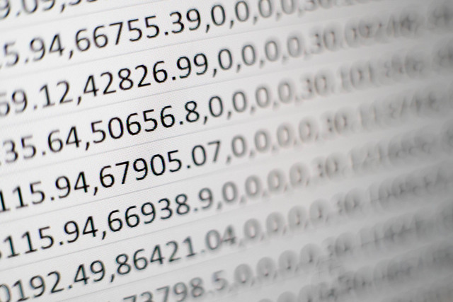 https://unsplash.com/@mbaumi - cara mengurutkan data di excel