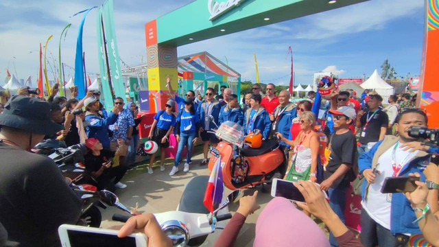 Suasana World Vespa Day 2022 di Nusa Dua, Bali - IST