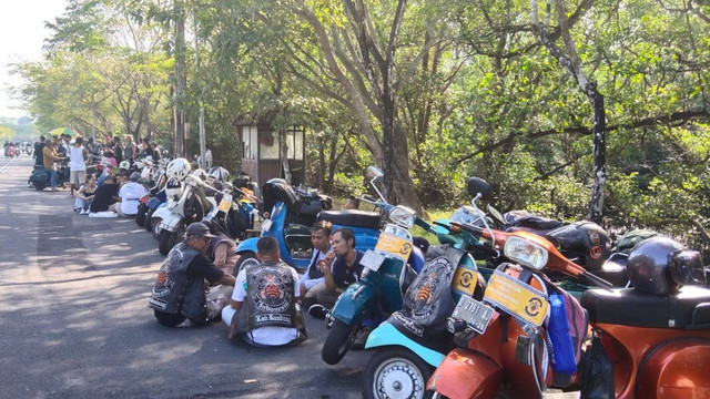 Para bikers vespa sudha berkumpul di Nusa Dua, Bali - KAD