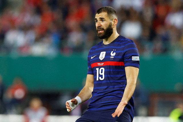 Pemain Prancis Karim Benzema bereaksi saat hadapi Austria dalam pertandingan UEFA Nations League di Stadion Ernst Happel, Wina, Austria, Jumat (10/6/2022). Foto: Lisa Leutner/REUTERS