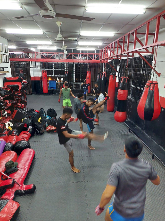 Atlet Wushu Aceh menjelani pemusatan latihan atau training camp (TC) di Pusat Pelatihan Wushu Negeri Terengganu, Malaysia. Foto: Dok. Pengprov Wushu Aceh