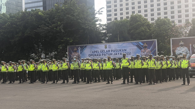 Apel gelar pasukan Operasi Patuh Jaya 2022 di Polda Metro Jaya, Senin (13/6/2022). Foto: Jonathan Devin/kumparan