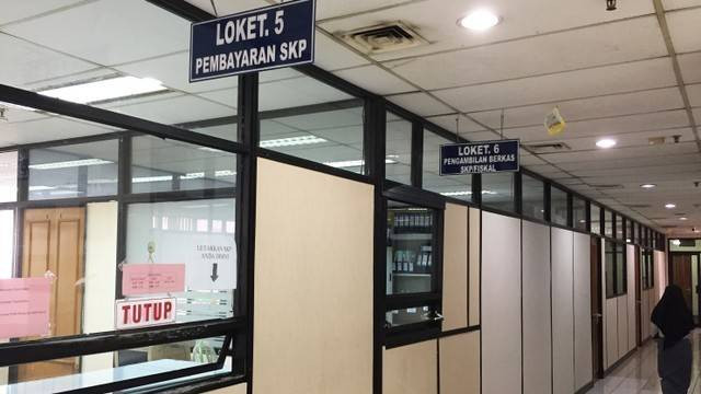 Ilustrasi suasana Kantor Samsat. Foto: Abdul Latif/kumparan