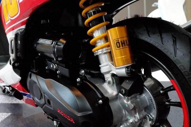 Ilustrasi suspensi pada sepeda motor. Foto: Aditya Pratama Niagara/kumparan