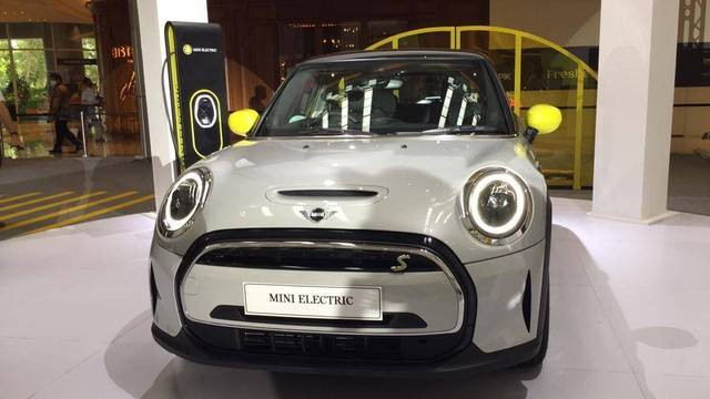 MINI Electric dan MINI Electric Collection. Foto: Muhammad Ikbal/kumparan