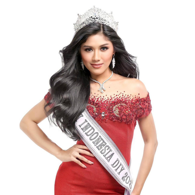 Erina Gudono, finalis Puteri Indonesia 2022 yang dikabarkan dekat dengan Kaesang. Foto: Instagram/ Erina Gudono