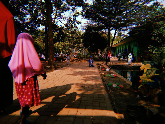 Suasana dipondok pesantren Ulumul Qur'an/Kredit: Amanda Rizky Amalia 