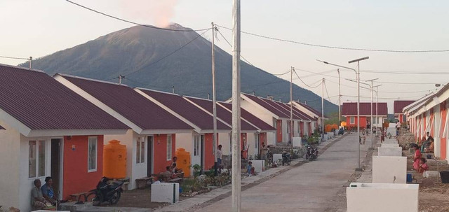 Foto : Perumahan relokasi desa Lamawolo di Tanah Merah. Foto : B. Aloysius
