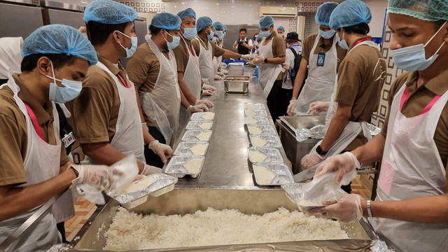 Dapur katering di Syauqiyah, Makkah untuk Layani Jemaah Haji RI. Foto: Muhammad Iqbal/kumparan