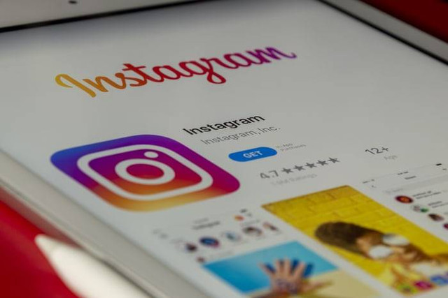Ilustrasi Cara Membuat Feeds Instagram Aesthetic. Foto. dok. Souvik Banerjee (Unsplash.com)