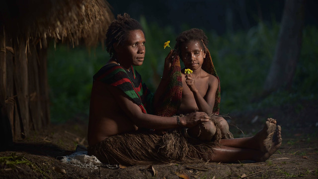 Ilustrasi suku di Indonesia. Foto: Ronaldy Irfak/Shutterstock
