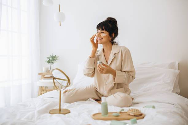 Ilustrasi skincare yang aman untuk ibu menyusui (Sumber: Pexels)