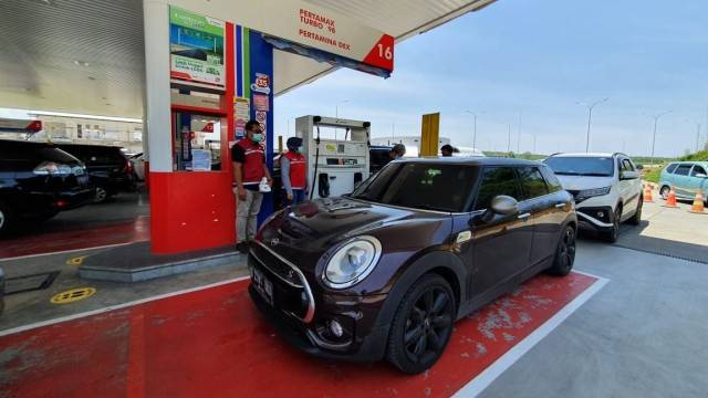Ilustrasi pengisian bensin Pertamax Turbo. Foto: Dok. Pertamina
