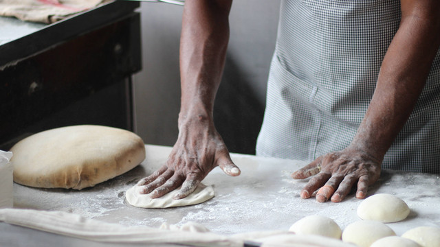 Ilustrasi orang bekerja. FOTO: pexels.com/Vaibhav Jadhav