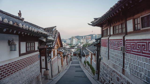 Harga Tiket Masuk Bukchon Hanok Village, Foto: unsplash/Y K