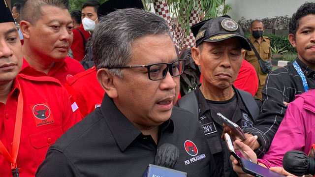 Sekretaris Jenderal DPP PDI Perjuangan, Hasto Kristiyanto di Sekolah PDI-P, Lenteng Agung, Jakarta Selatan, Jumat (17/6/2022). Foto: Nugroho GN/kumparan