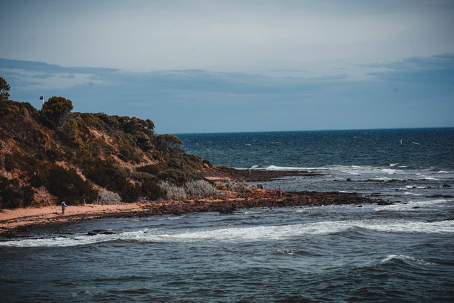 Tiket Masuk Pantai Boom Banyuwangi, Foto: Unsplash/Opollo Photography.