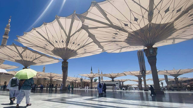 Jemaah di Masjid Nabawi. Foto: MCH 2022