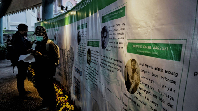 Peresmian nama jalan dengan nama-nama tokoh Betawi dan tokoh Jakarta di Gedung Serbaguna Perkampungan Budaya Betawi, Setu Babakan, Jagakarsa, Jakarta Selatan, Senin (20/6/2022). Foto: Jamal Ramadhan/kumparan