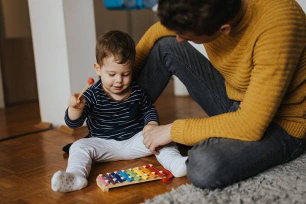 Ilustrasi mainan edukatif bayi 6-12 bulan (Sumber: iStock)