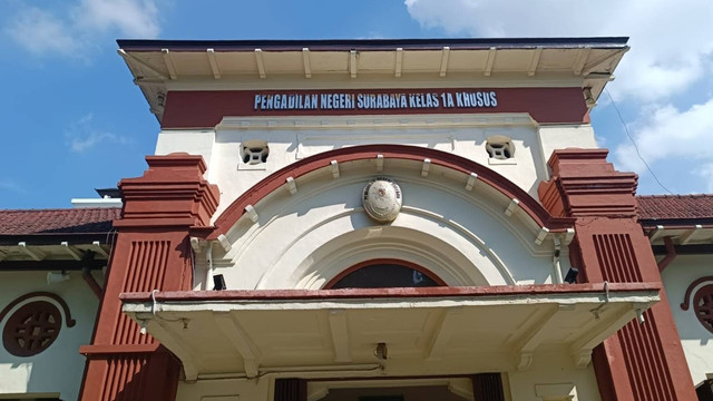 Suasana di Pengadilan Negeri (PN) Surabaya, Selasa (21/6/2022). Foto: Farusma Okta Verdian/kumparan
