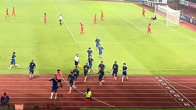 Selebrasi pemain PSIS Semarang atas gol Carlos Fortes ke gawang Persis Solo di Stadion Manahan Solo, Selasa (21/06/2022). FOTO: Agung Santoso