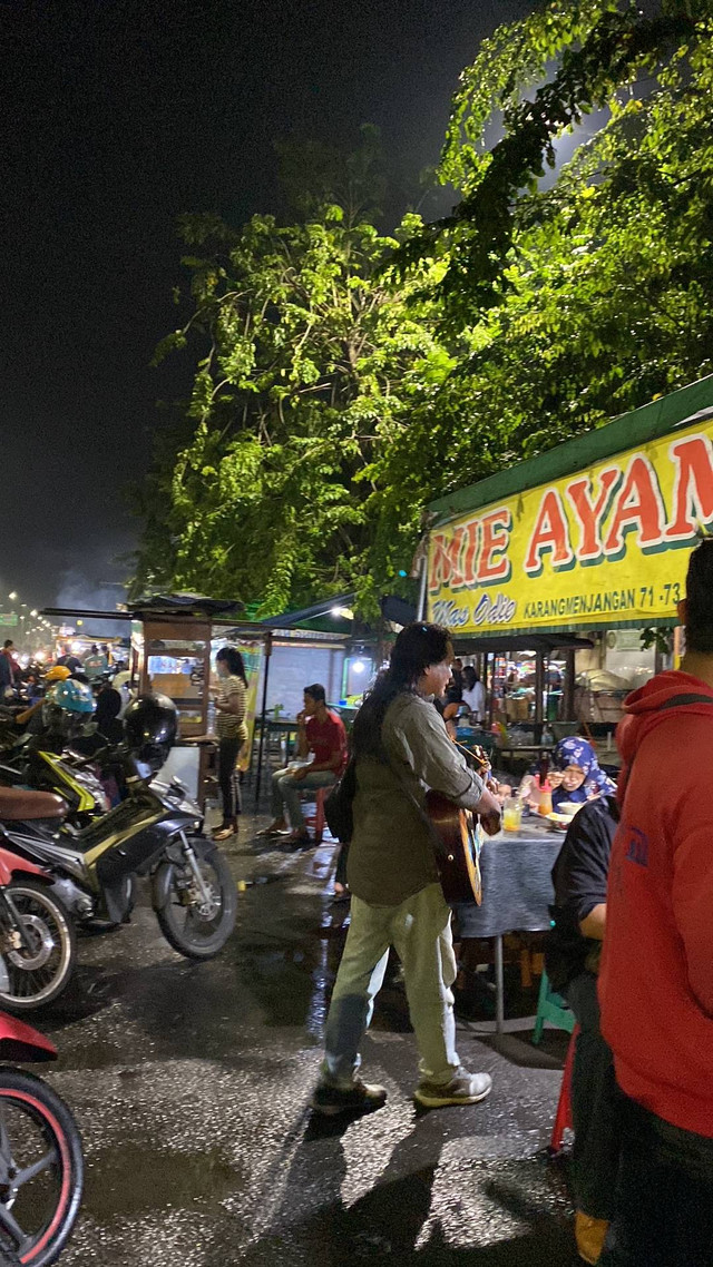 Suasana "KarMen" di malam hari. (Sumber : dokumen pribadi)