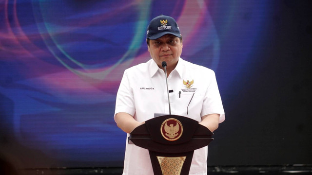 Menko Perekonomian RI Airlangga Hartarto pada pembukaan Panen Raya Nusantara di Taman Lapangan Banteng, Jakarta, Rabu (22/6/2022). Foto: Iqbal Firdaus/kumparan