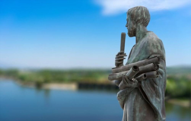 https://www.shutterstock.com/id/image-photo/statue-aristotle-great-greek-philosopher-421724455