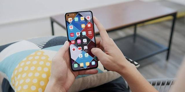 Ilustrasi HP Xiaomi. Foto: Unsplash.com