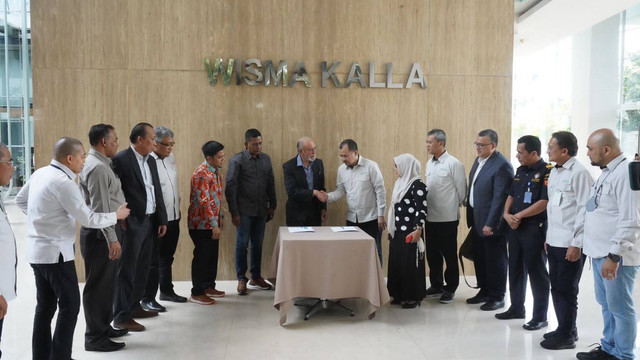 Pertemuan rombongan Aceh dengan Manajemen Kalla. Foto: dok. DPRA 