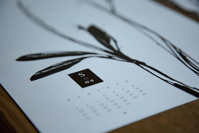Illustrasi kalender akademik UNDIP 2022-2023. Sumber: unsplash.com - lubaertel
