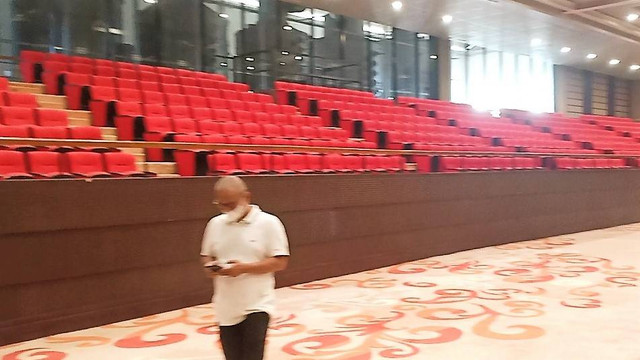 Gedung yang awalnya disiapkan sebagai venue para tenis meja di De Tjolomadoe, Karanganyar. FOTO: Agung Santoso